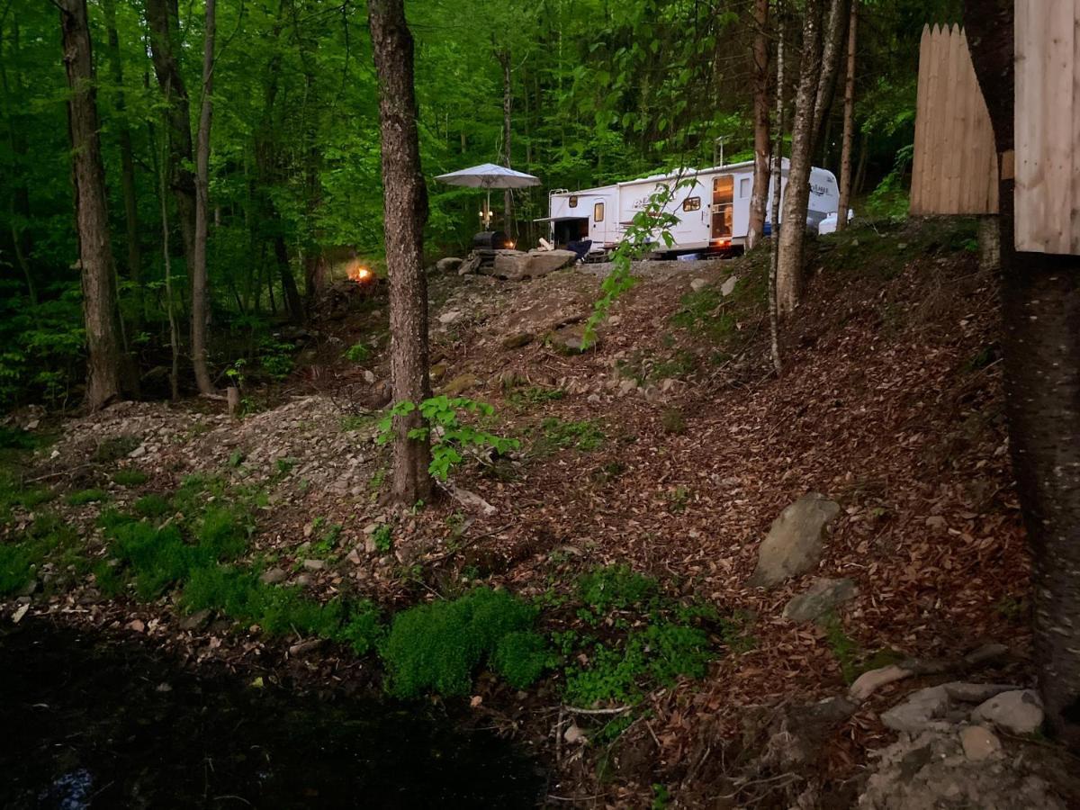 Rv Adventure Roscoe Pet Friendly Hotell Exteriör bild